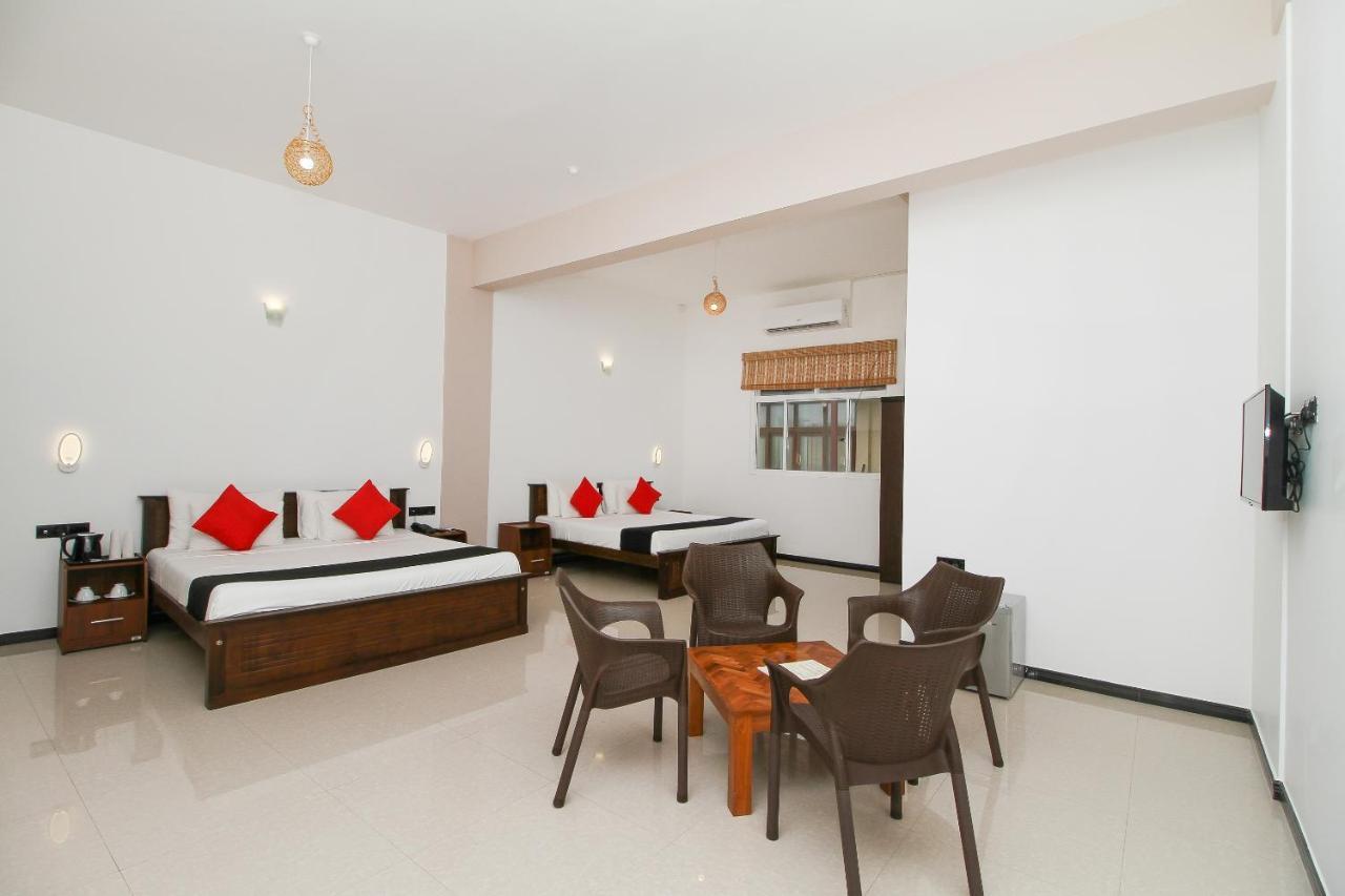 Grace Beach Resort By Travel Corners Negombo Esterno foto