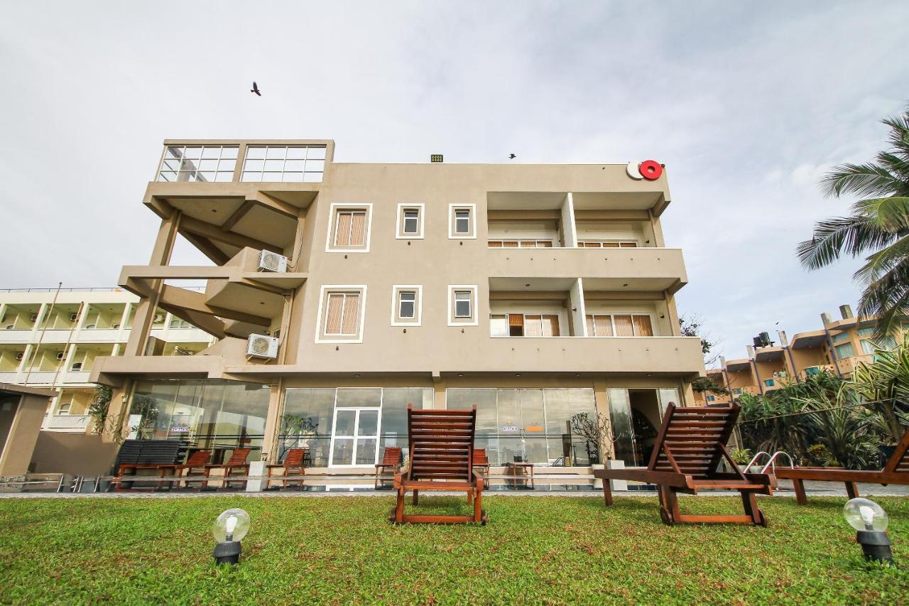 Grace Beach Resort By Travel Corners Negombo Esterno foto
