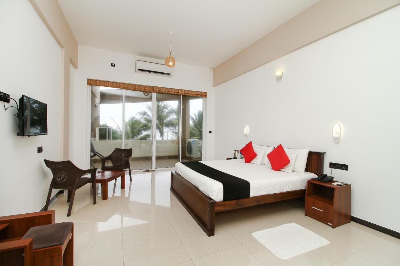 Grace Beach Resort By Travel Corners Negombo Esterno foto