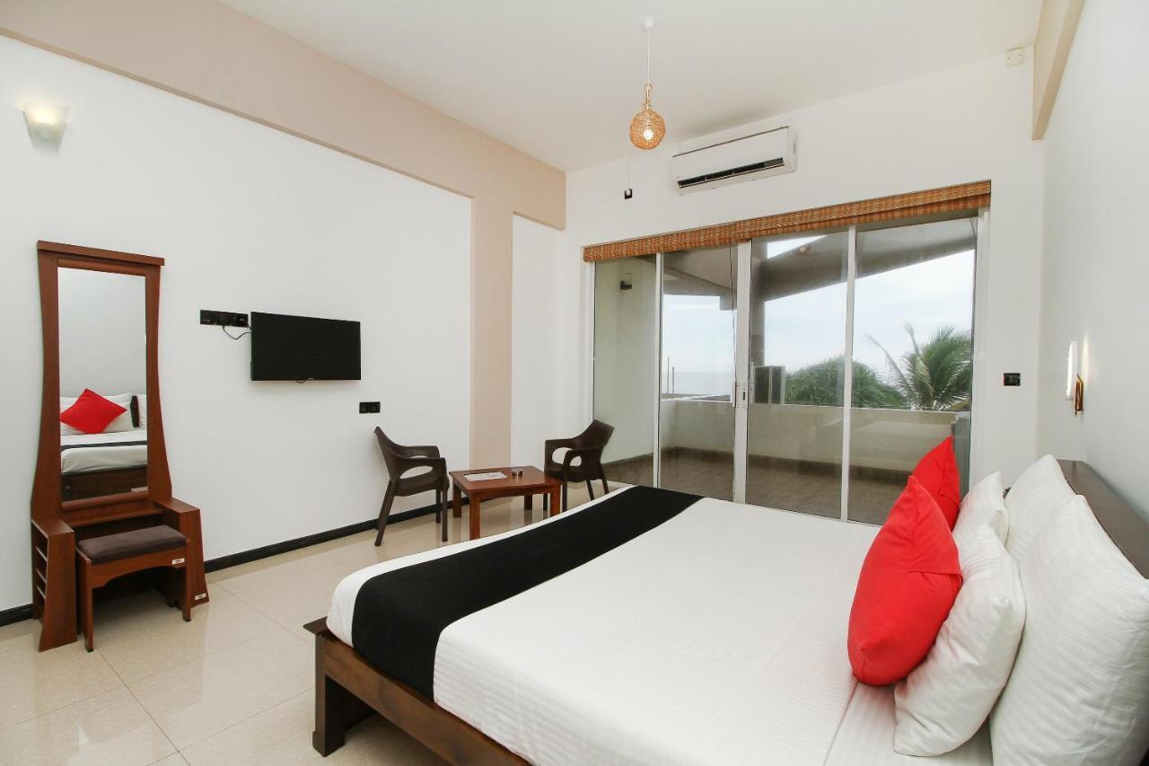 Grace Beach Resort By Travel Corners Negombo Esterno foto
