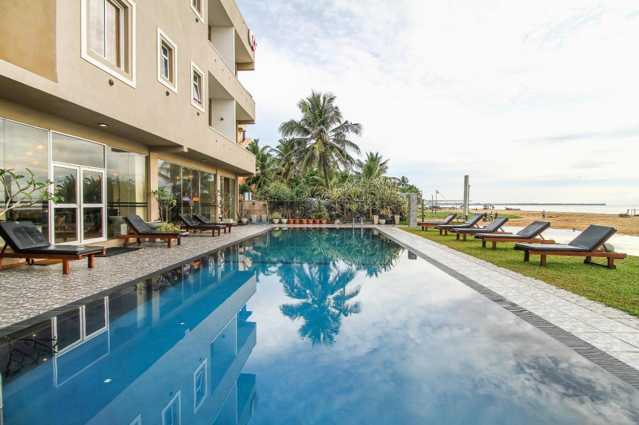 Grace Beach Resort By Travel Corners Negombo Esterno foto