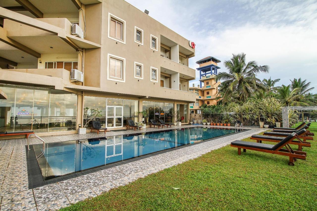 Grace Beach Resort By Travel Corners Negombo Esterno foto